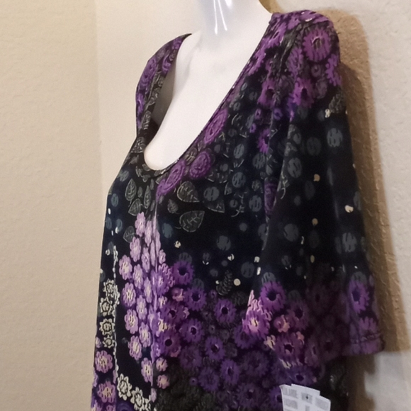 LulaRoe Floral Print Perfect T Tunic Top - Picture 3 of 14